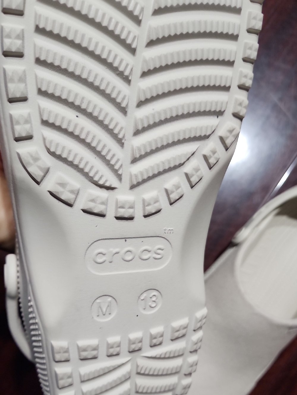 CROCS Men's Slip-On Clogs in CreamCrocs Classic Crafted Clogs, Sz 13 - Picture 5 of 8